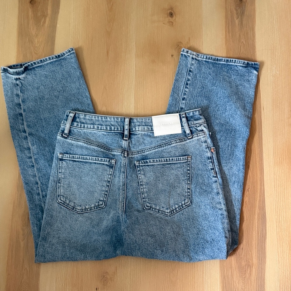 Express High Waisted Medium Wash Relaxed Straight Ankle Jeans - Picture 3 of 5